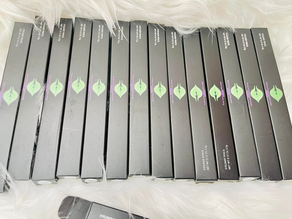 Vegan waterproof eyeliner